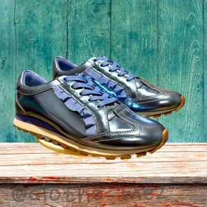 Tory Burch Tory Sport - Ruffles Trainer in Ace Blue Metallic, Size 8.5M, EUC